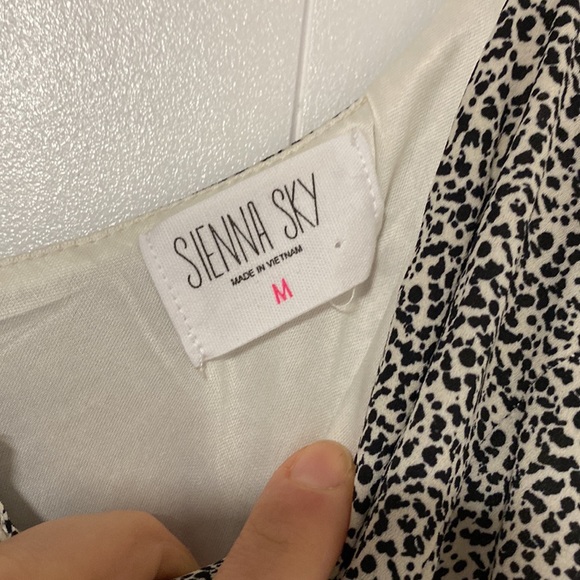 Black and white specked dress - Picture 5 of 6